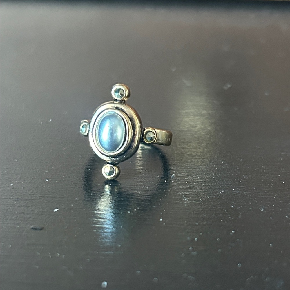 Elegant Silver Women's Ring